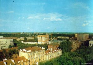 Улица Лепешинского на открытке 1983 года